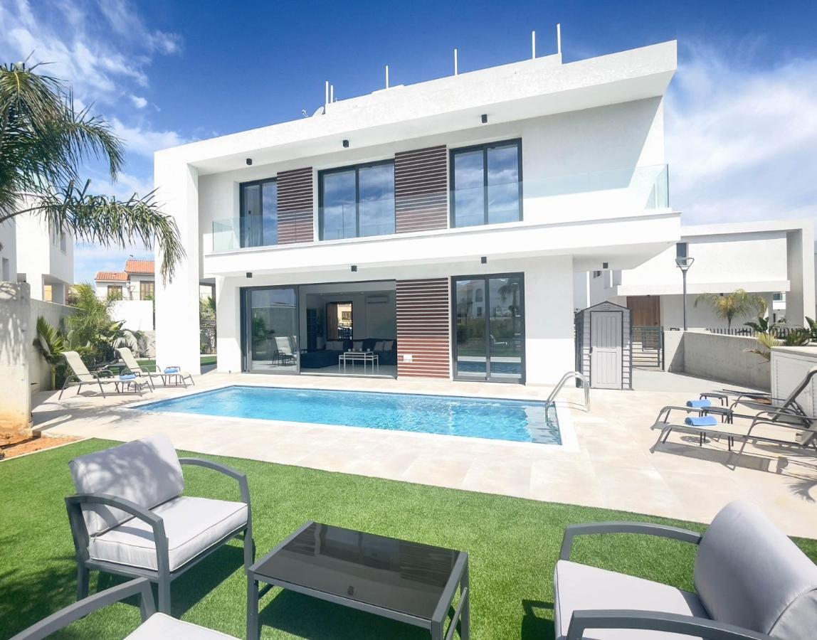 By The Beach - Royal Sapphire Villa Protaras Exteriör bild