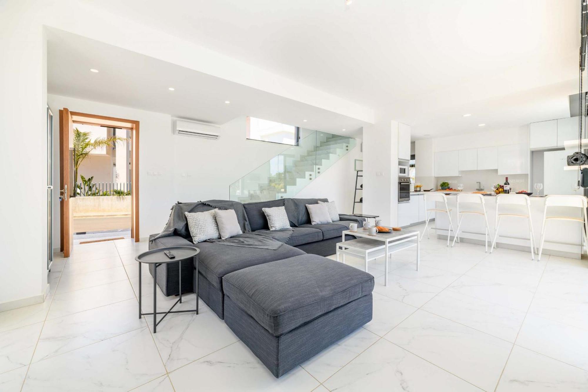 By The Beach - Royal Sapphire Villa Protaras Exteriör bild